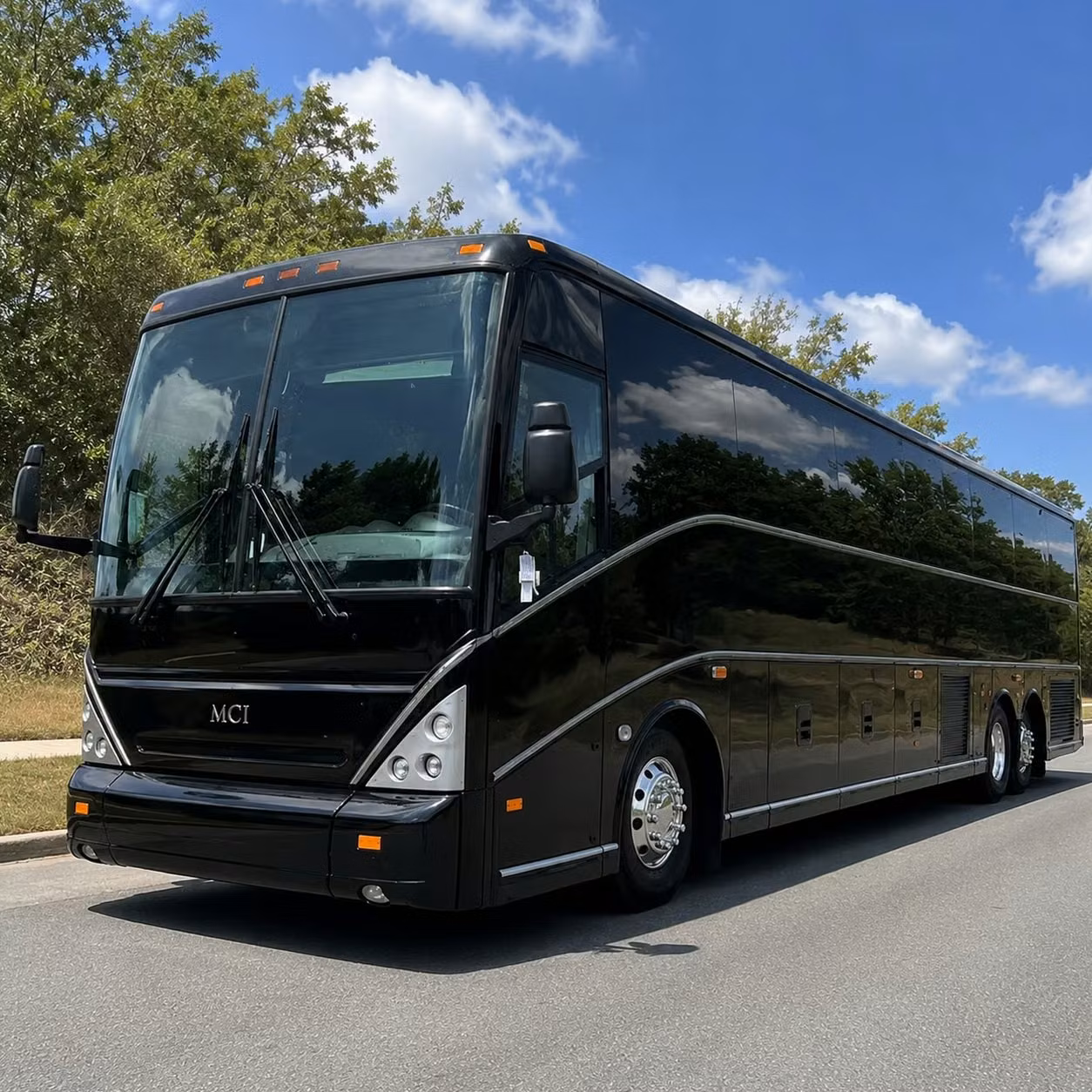 charter buses and party buses for veterans united home loans amphitheater concerts